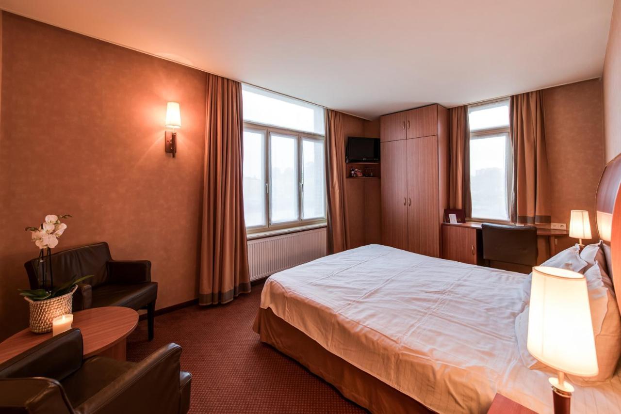 Hotel De Notelaer Bornem Exteriör bild